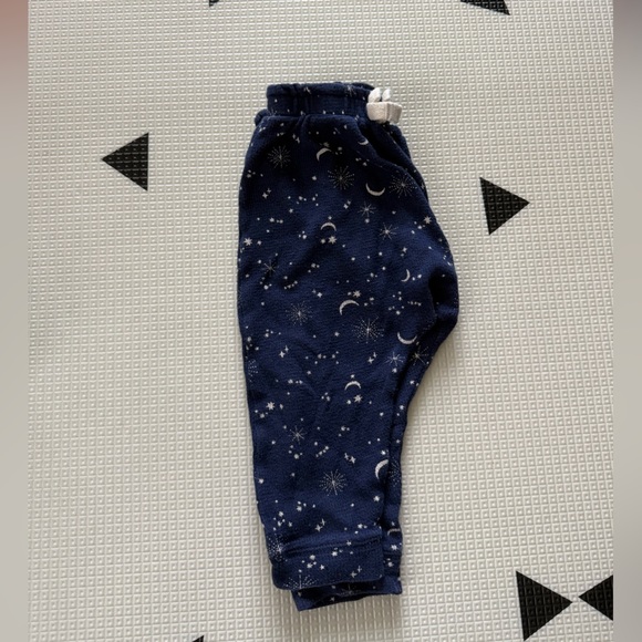 Old Navy|Baby girl cute outfit,Star moon joggers & white square neck tank••• - Picture 2 of 7